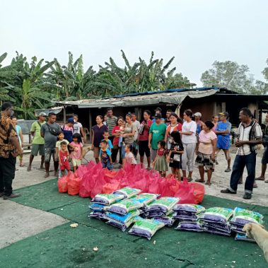 Distribution of grocery food for Indonesian Catholic migrant at Port Klang